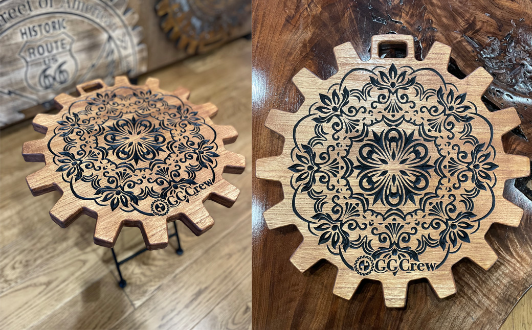 【チーク】サイドテーブル Atem アーテム（1台）（幅 430mm×奥行 430mm×高さ 380mm）机 テーブル 彫刻 キャンプ 軽量 天然木 折り畳み【GGCrew】【93-10【2】】