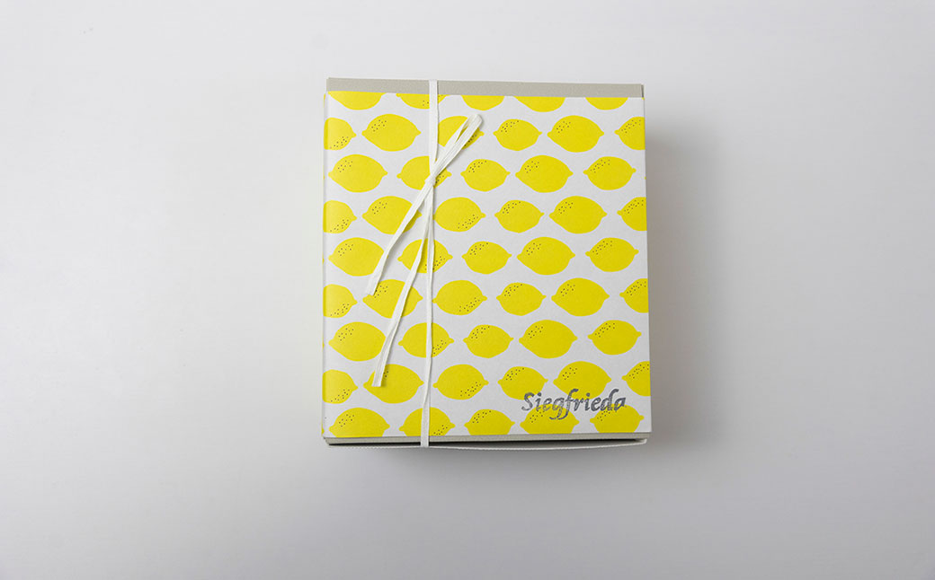 予約受付【期間限定】（2026年4月10日～10月10日発送）【期間限定】レモンケーキ 6個入（プレゼント仕様）冷凍ギフト用 季節限定 洋菓子 お菓子 スイーツ ケーキ 焼菓子 レモン 檸檬 れもん 檸檬ケーキ おすすめ ギフト 贈答 ジーク ジークフリーダ 下呂市 下呂温泉【ジークフリーダ】【32-6】