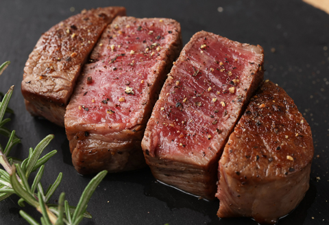 【冷凍】2種類の部位を食べ比べ！飛騨牛ステーキセット （サーロイン 200g×1枚・ヒレ 100g×１枚）最高級 国産 牛肉 和牛 ブランド牛 【22-21】