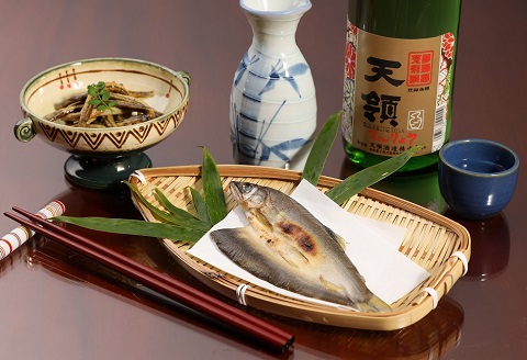 【天然 あじめの煮付け】50g×3袋 まぼろしの魚 高級珍味 丸八旅館【53-10】