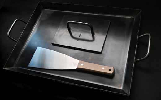 アツアツ鉄板 ファミリーサイズ(厚さ6mm)(焼面30cmx40cm)オサエちゃん 角大(厚さ9mm)、鉄板用ヘラセット【58-8】