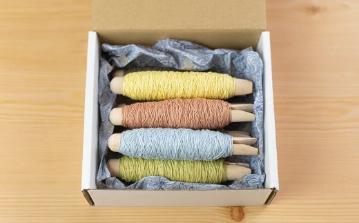草木染刺し子糸 コンプリート７色BOX【ギフト包装】刺し子 糸 刺し子糸 プレゼント ギフト 贈り物 こだわり 母の日 染物 草木染め 裁縫 セット 7色カラー 手芸【77-5】 コンプリート７色BOX