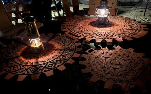 ミドルテーブル Floss フロス（1台）【専用袋付き】（幅 600mm×奥行 600mm×高さ 400mm）（ブラック）机 テーブル 彫刻 キャンプ コンパクト 木目 軽量 組み立て アウトドア 台【GGCrew】ジージークルー【93-6】