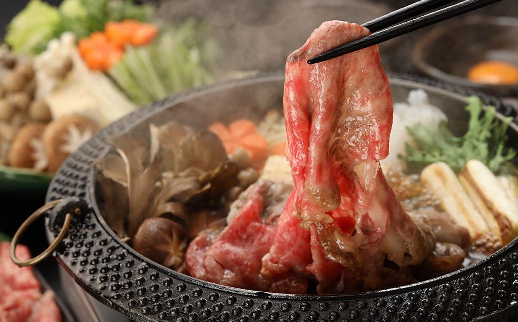 A5飛騨牛肩ロースすき焼き 400g【冷凍】冷凍配送 肩ロース 飛騨牛 下呂温泉 おすすめ 牛肉 肉 和牛 赤身 人気 ブランド牛 肉 贈答品 すき焼き用 すきやき ギフト 【11-1001】 肩ロースすき焼き 400g