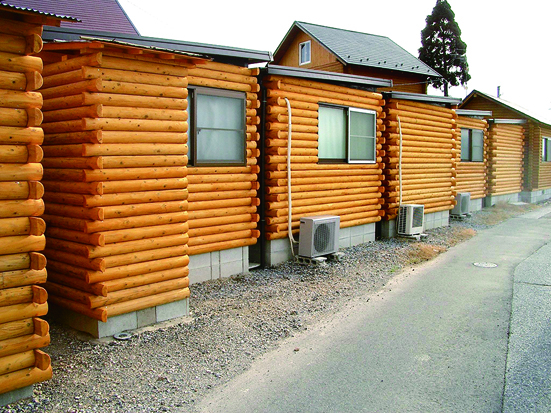 ヒノキ張り・ヒノキ風呂付きプレミアムハウス宿泊券　しし鍋付き　（一泊二食・ペア）