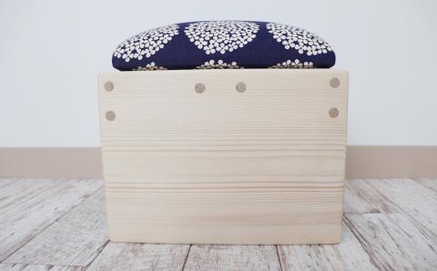 ぷっくりスツール 1人掛け（北欧アジサイ柄）