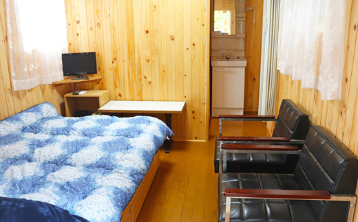 ヒノキ風呂で旅の疲れを癒そう！朝食付きペア宿泊券