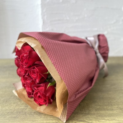 バラの町神戸町【赤いバラ12本の花束】12の誓いのローズブーケ【配送不可地域：離島・北海道・沖縄県・東北・関東・中国・四国・九州】