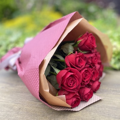 バラの町神戸町【赤いバラ12本の花束】12の誓いのローズブーケ【配送不可地域：離島・北海道・沖縄県・東北・関東・中国・四国・九州】