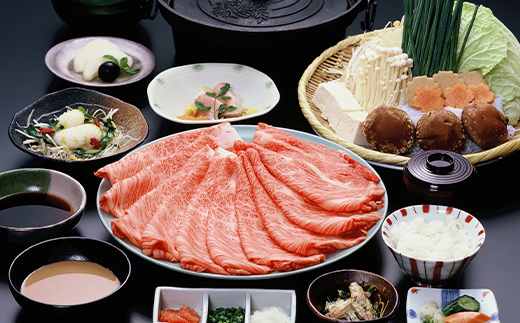 「A4等級以上 飛騨牛 肩ロース」1kg 250g×4パック 和牛 ブランド牛 飛騨牛 小分け 大容量 冷凍でお届け しゃぶしゃぶ すき焼き カタロース スライス 肉のひぐち F6M-324