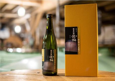 杉原千畝氏の功績を紹介した純米吟醸『玉柏』杉原ラベル 720ml