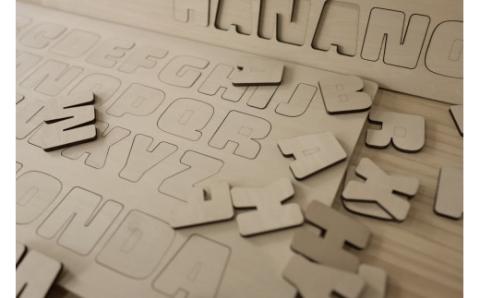 アルファベット名前入りパズル