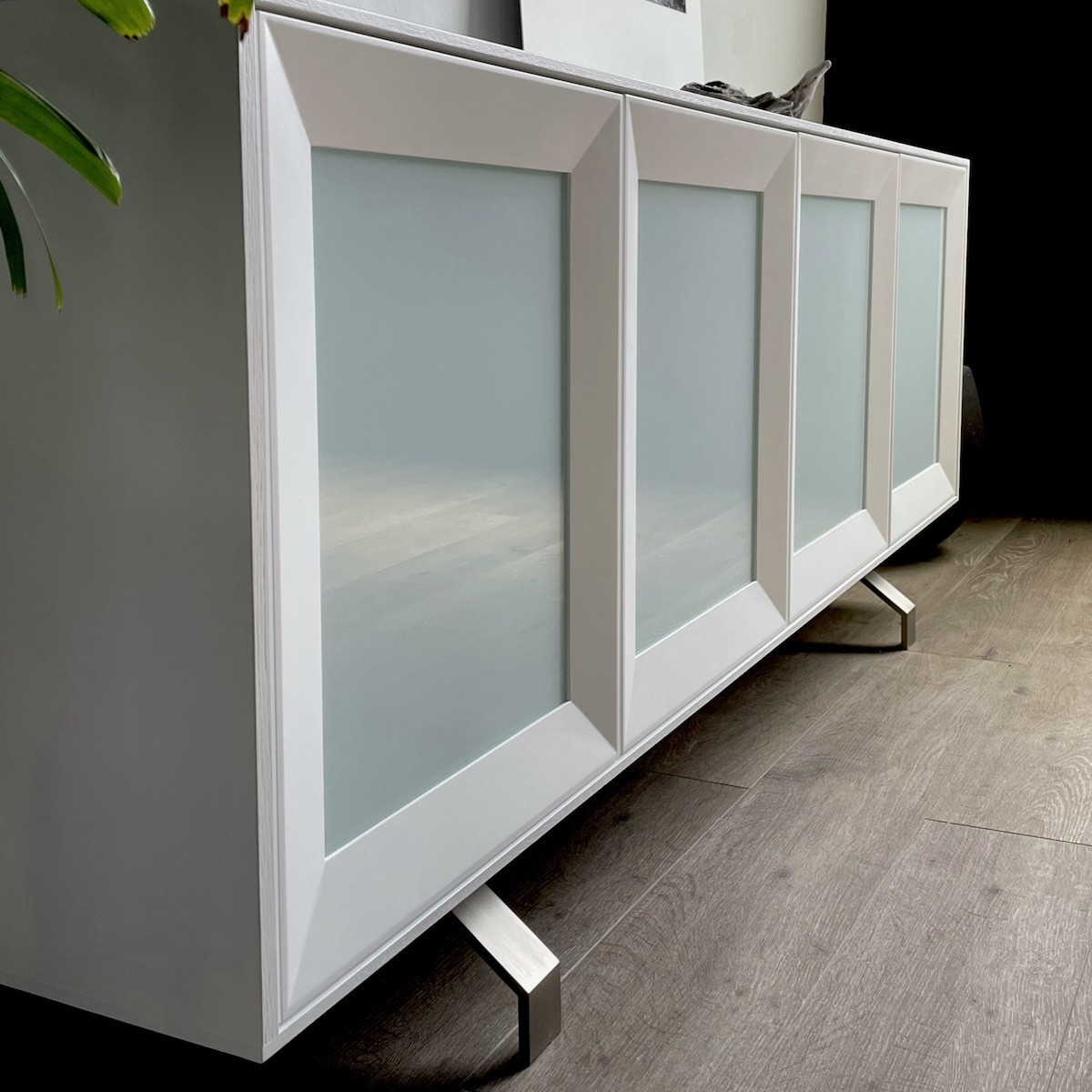 松永工房 MASTER PIECE サイドボードN180 ホワイトカラー モダンテイスト シンプルデザイン 木製 ローボード キャビネット リビング収納 ラグジュアリー マスターピース【配送不可：沖縄・離島】