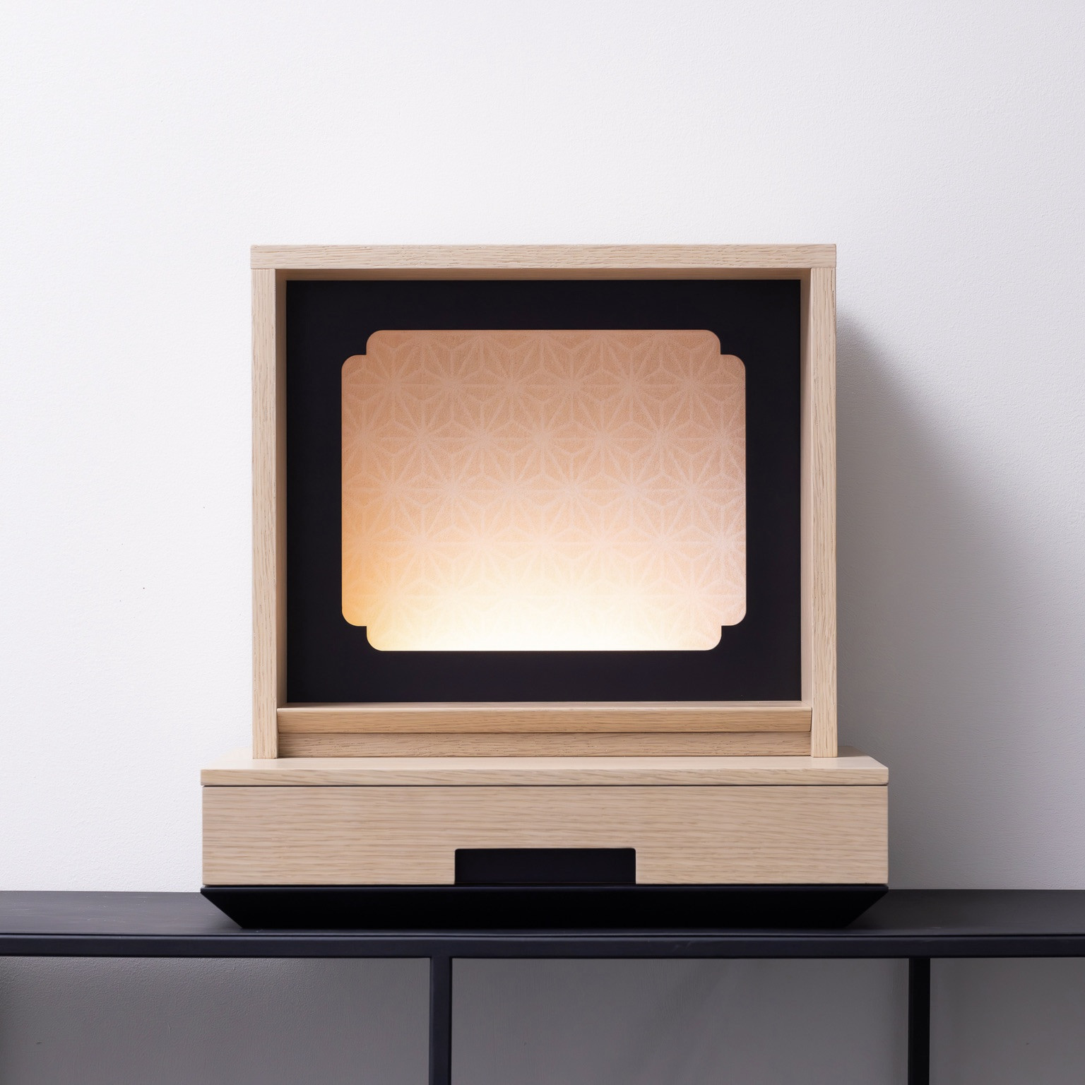 松永工房 MASTER PIECE オフィシャル限定品 メモリアルボックス＆メモリアルプレート ナチュラルカラー×ブラックカラー ペットのお仏壇 供養 祈り 日本語縦書きメッセージ モダンインテリア シンプルデザイン マスターピース