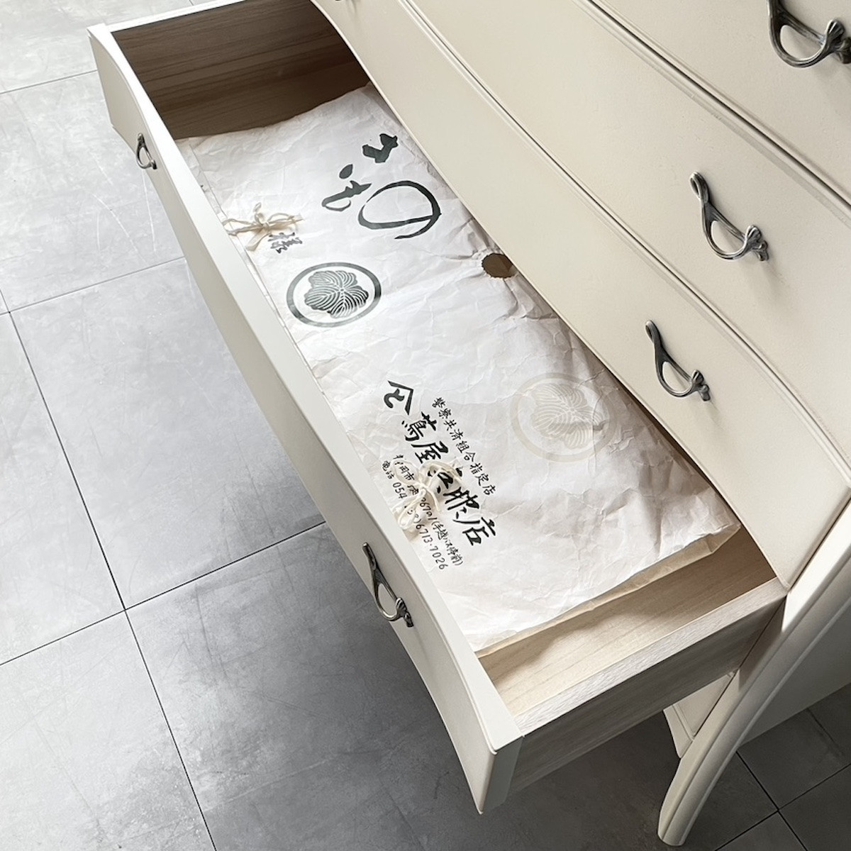 松永工房 Continue ビッグチェスト ホワイトカラー  クラシック エレガント インテリア アンティーク調家具 木製 チェスト ねこ脚 タンス 収納家具 収納 カンティーニュ 寝室【配送不可：沖縄・離島】