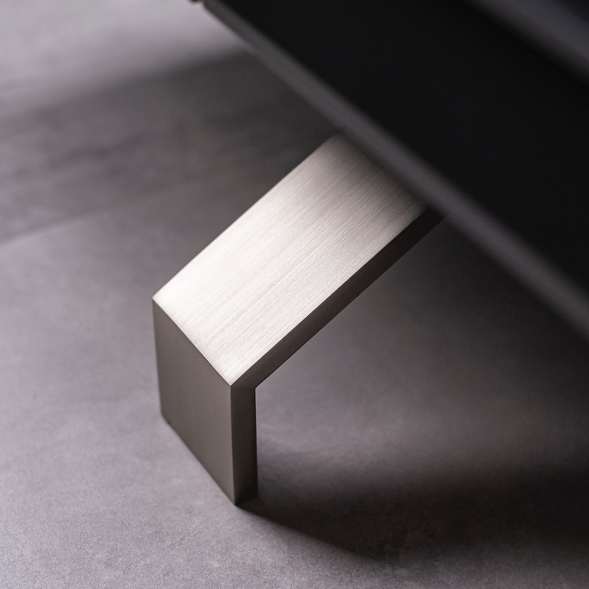 松永工房 MASTER PIECE テレビボードN180 ブラックカラー モダンテイスト シンプルデザイン 木製 テレビ台 ローボード キャビネット リビングインテリア ラグジュアリー マスターピース【配送不可：沖縄・離島】