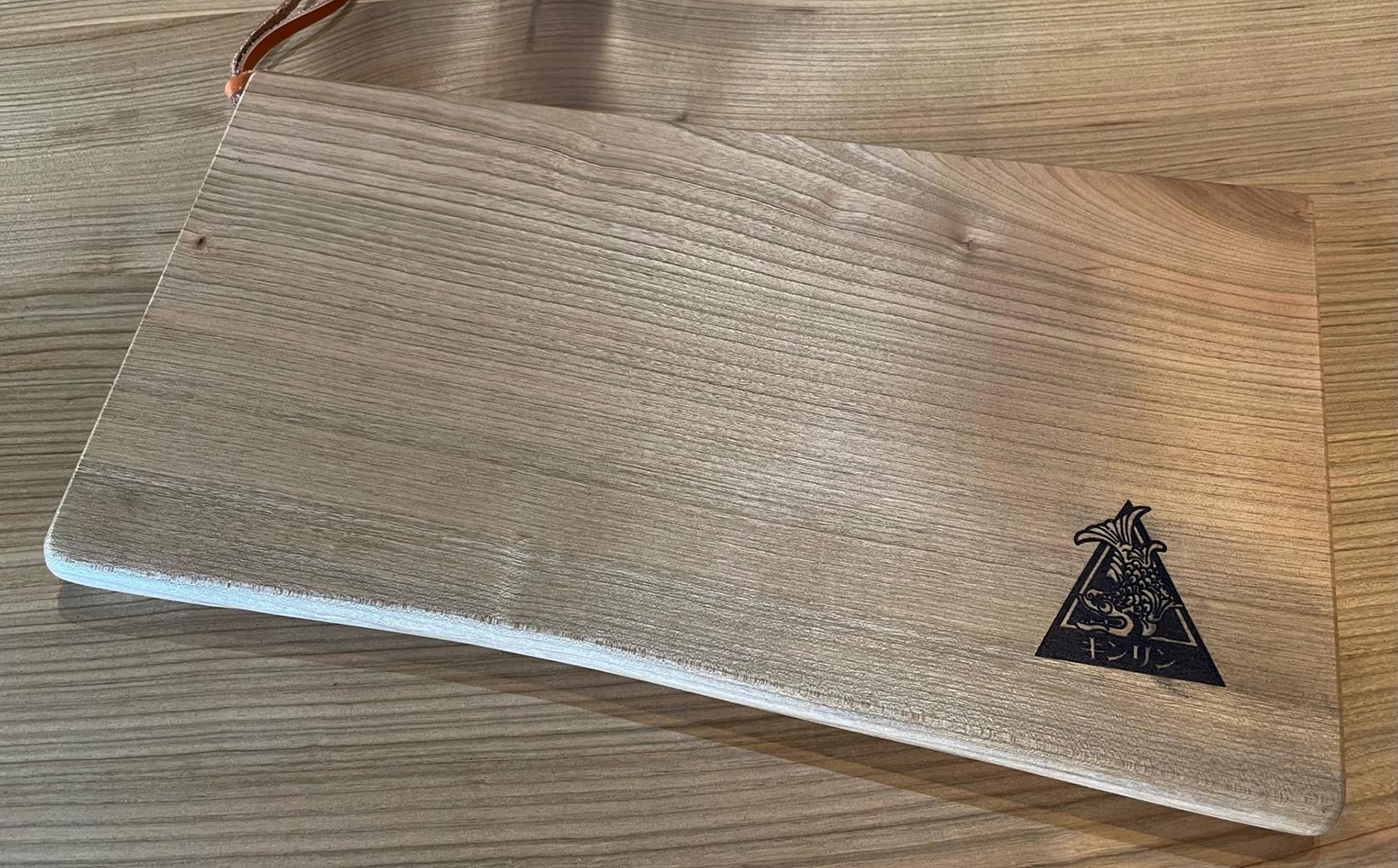 キャンピング カッティングボード 木製（サクラ）まな板 アウトドア用品 キャンプ 料理 調理道具□