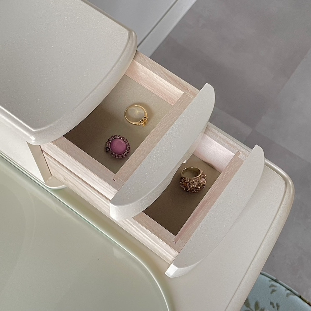 松永工房 Continue ドレッサー アルバ オフィシャル限定品 ホワイトカラー クラシック エレガント インテリア アンティーク調家具 木製 鏡台 ミラー ねこ脚 ヘアメイク メイク コスメ アクセサリー 収納 カンティーニュ【配送不可：沖縄・離島】