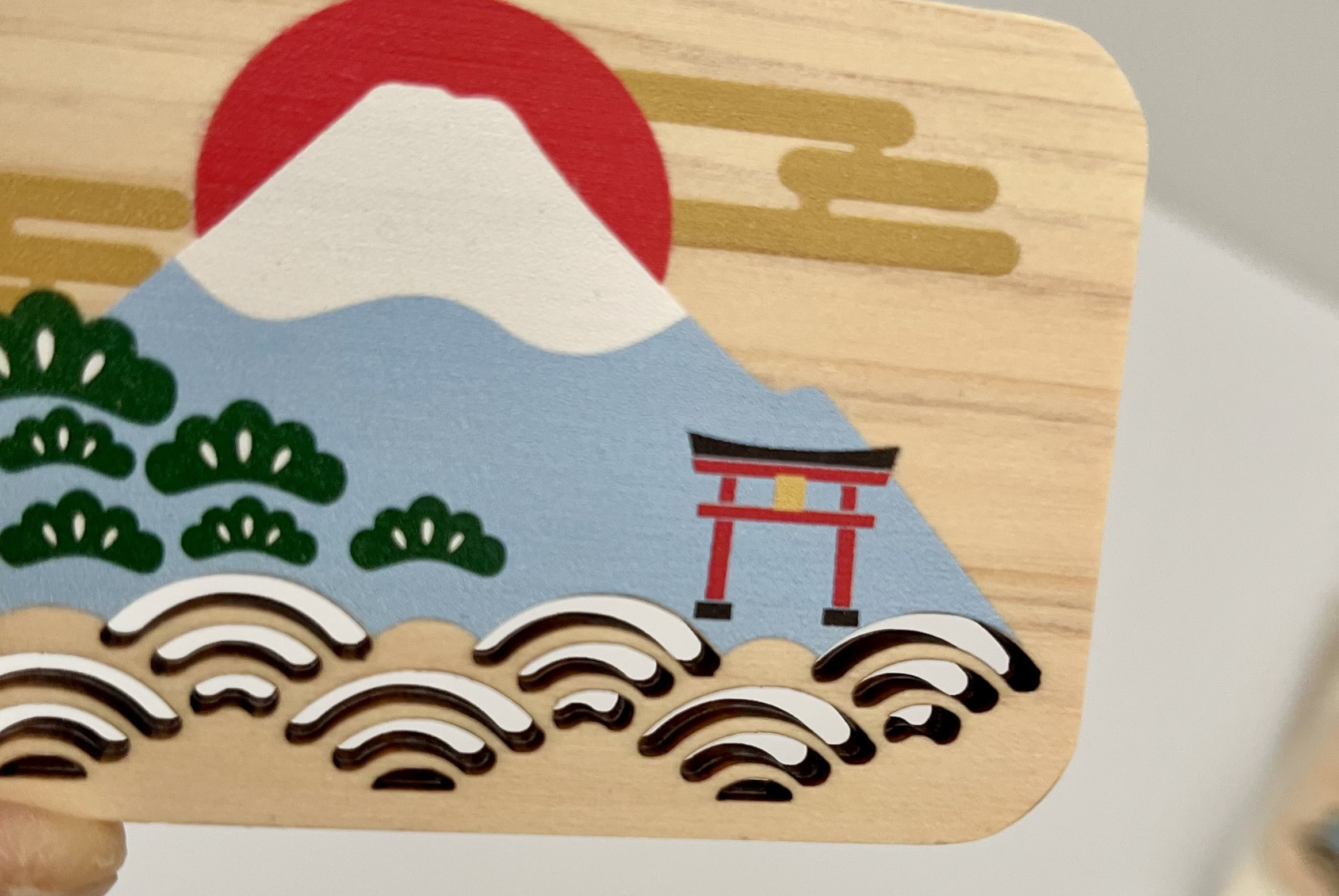 富士山と三保松原を贈る ヒノキのマグネット＆切り絵レターセット（5点入り）□