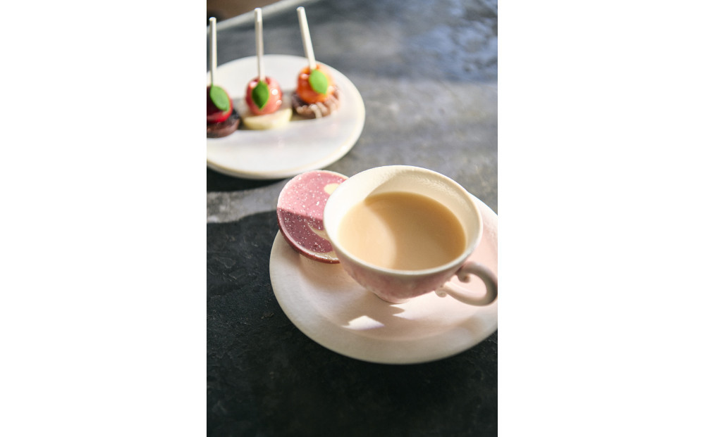 丸子紅茶２６　紅富貴・紅ふじ・ときえ３缶入りギフトセット□