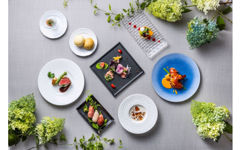 森の中の小さなレストラン