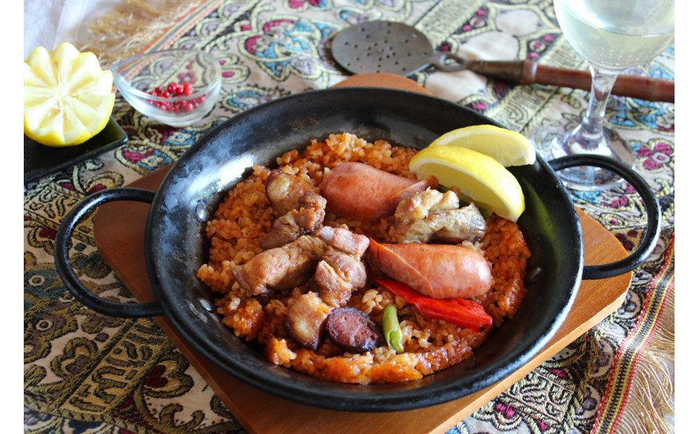 【1月20日以降順次発送】スペイン産栗豚とチョリソーのパエリア 1人前 2個セット 静岡の老舗スペインレストラン「サングリア」 冷凍 スペイン料理 パエリア タパス ワイン バル バール◇