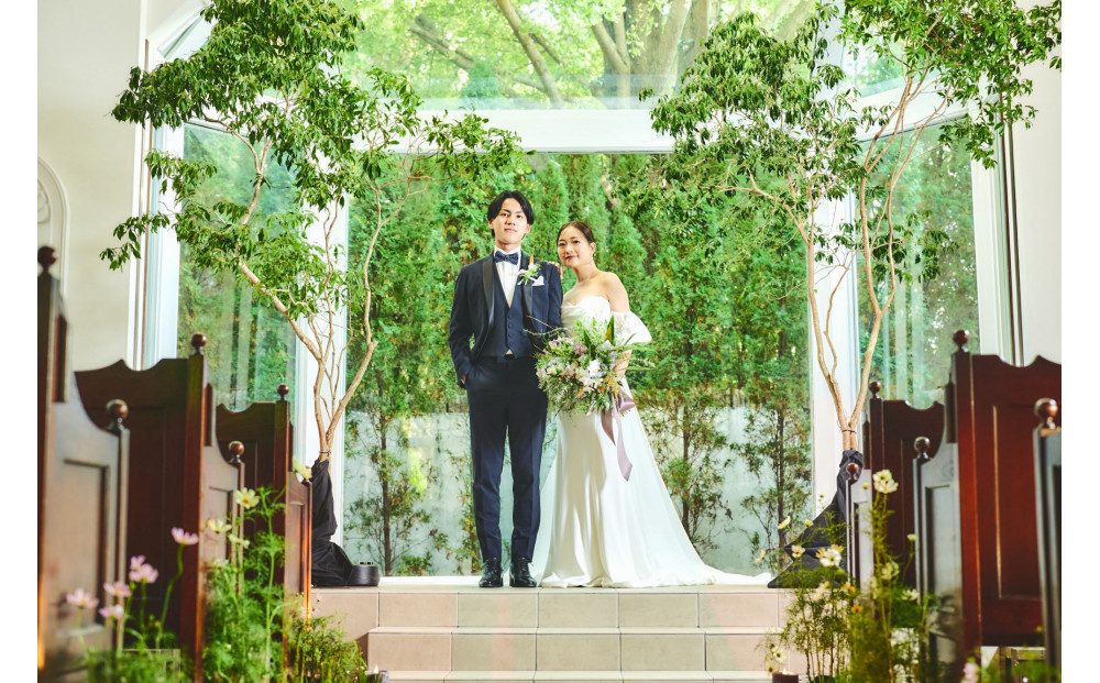 森の中の小さなウェディング