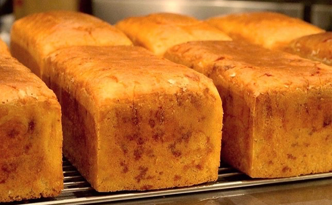 グルテンフリー 米粉100％昆布パン1本