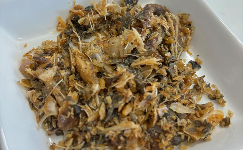 愛犬と絆を深めるごほうびトリーツ「Dryeelあらけずり70ｇ×3袋」 おやつ うなぎ 静岡県 浜松市 【2026年1月15日以降順次発送】