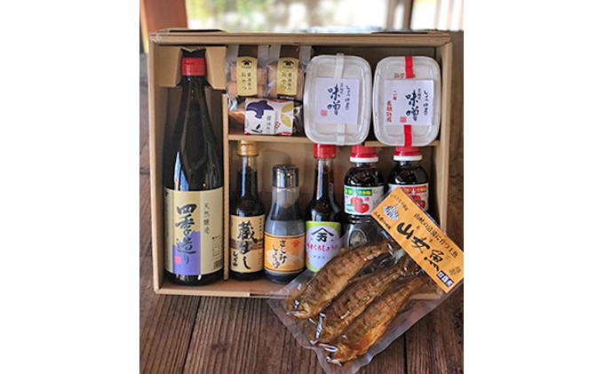 明治屋醤油（醤油4種・ソース2種・味噌2種＋クッキー2コ・せんべい1コ・山女魚甘露煮１コ）【配送不可：離島】