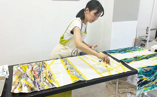 ボディバッグ Weave tide- 潮汐（イエロー × ブルー）古橋織布 織物職人が作る上質な肌ざわりのバッグ 遠州織物 ユニセックス 男女兼用 1点物 ペイント おしゃれ シャトル織機 浜松市