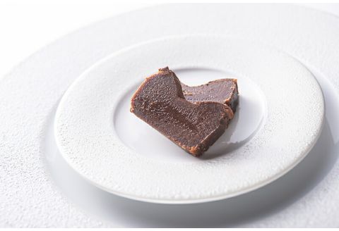 至高 ガトーショコラ スイーツ お菓子 ケーキ デザート ショコラ 濃厚 味わい ALBEDO アルベド チョコレート ギフト プレゼント 贈り物 高級 洋菓子 手作り 濃厚チョコ ビター 甘さ控えめ 贅沢 絶品 人気 おすすめ 専門店 215g 究極 絶妙 焼き加減 逸品 クーベルチュール 華やかな香り 優雅 口どけ 余韻 美味しい カカオ 発酵バター 朝産み卵