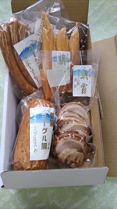 0016-01-02 朝霧ハム おすすめセット