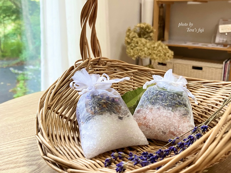 0024-102-01 富士山に育まれた植物のフラワーセラピー付 バスソルト＆石けん作り体験 TERA'S FUJI テラスフジ