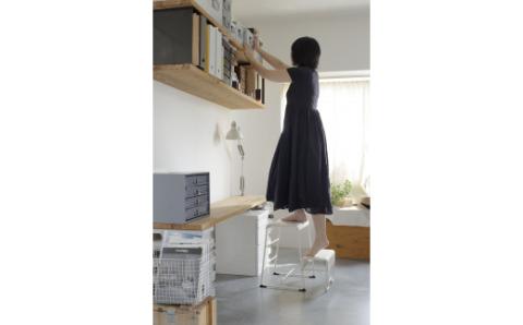 0100-18-05　超軽量ステップスツール　Light tempo Step Stool