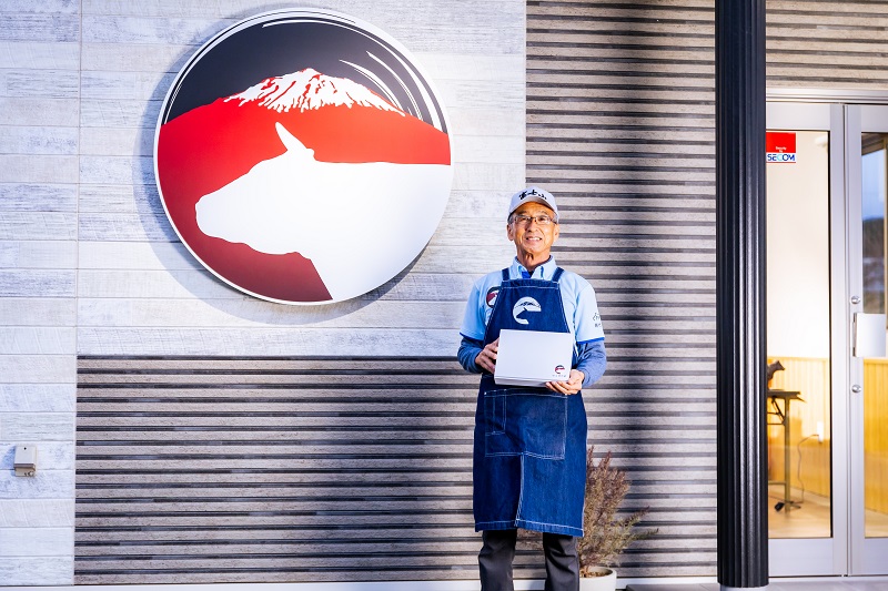 0010-110-01 富士山竹川牛 サーロインステーキ 165g×1枚