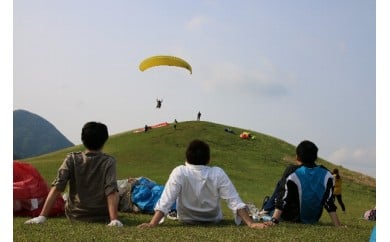 0037-82-02 パラグライダー 半日体験コース Mt.FUJI PARAGLIDING (旧 アサギリ高原パラグライダースクール)