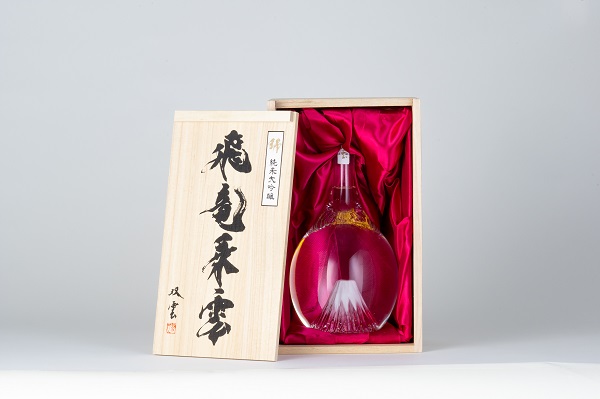 0087-97-01 富士の酒 「飛竜乗雲」 -純米大吟醸- 900ml