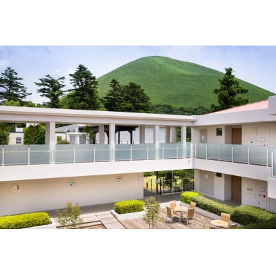 東急バケーションズ伊豆高原 1泊宿泊利用券(1室6名様迄)