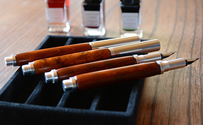 屋久杉 万年筆・漆仕上げ