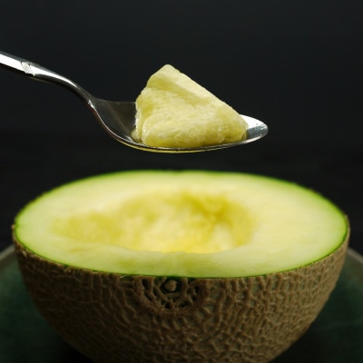 【桐箱入・名人メロン】山等級クラウンメロン　1玉　【通年出荷】【配送不可地域：離島・北海道・沖縄県】