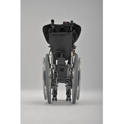 静岡県磐田市　電動車いす「遊歩アクティブ」