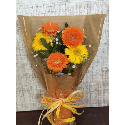 5月発送!同級生コンビでお届けするガーベラMIXブーケとおいしいお米のセット・お花長持ち栄養剤付き!