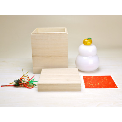 吹きガラス鏡餅置物　台座にもなる桐箱付