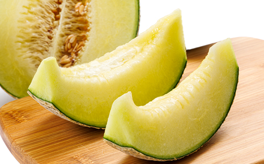 磐田市　アローマメロン　1.2キロ以上　白等級　食べごろ日記載あり　静岡県産　ライオンメロン