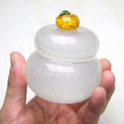 ムクガラス鏡餅置物(大)◇三方風台座にも使える収納桐箱付き