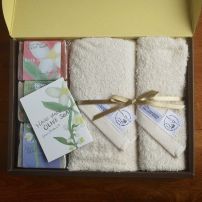 オリーブ農家の手作り石けんとタオルのギフトセット(磐田市産)