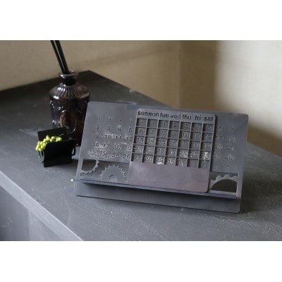 【インダストリアル】アイアン万年カレンダー(ポップ)