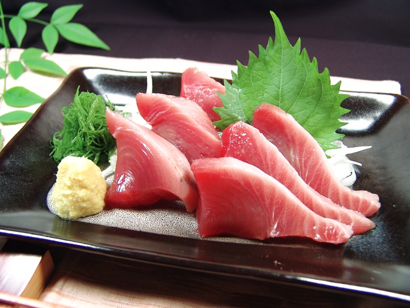 a08-011d　ルビーかつお刺身用切落し　計750ｇ