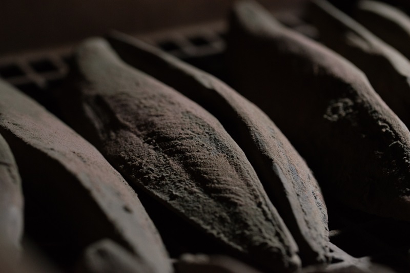 a11-143　焼津産 鰹本節 本枯節 仕上節 2本（雄節 雌節）